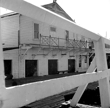 b. Star Boating Club and Wellington Rowing Club, Jervois Quay
