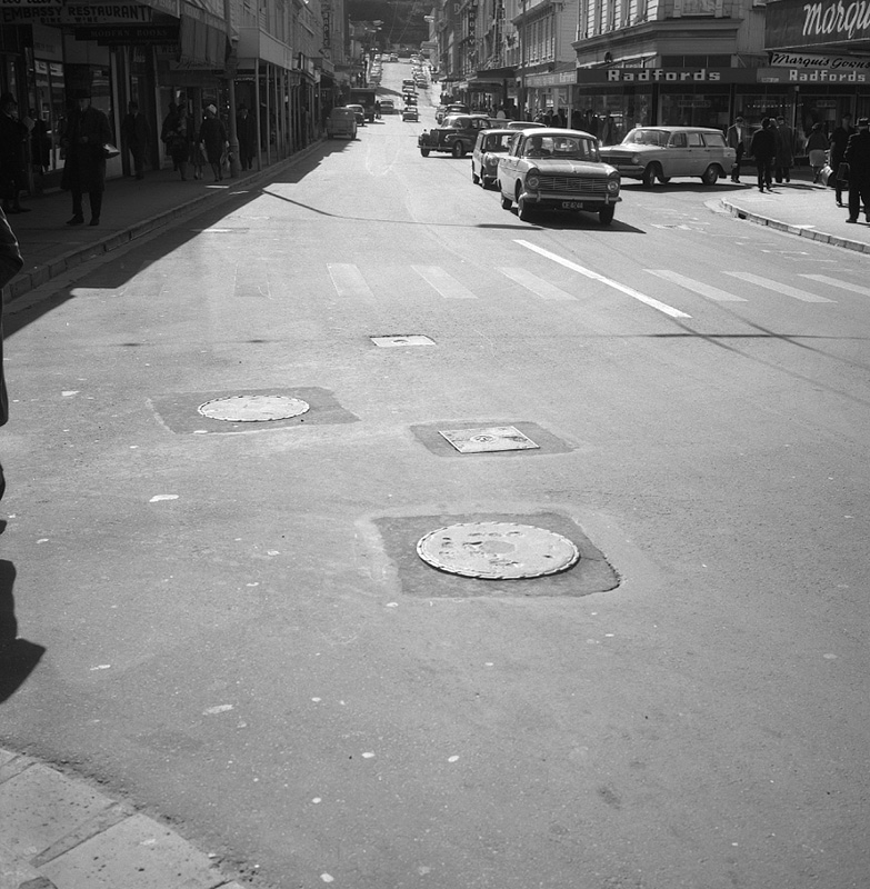 Manholes, Manners Street