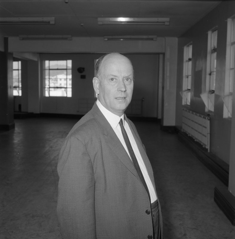 b. Ron Woods - Alf Mason for Councilman