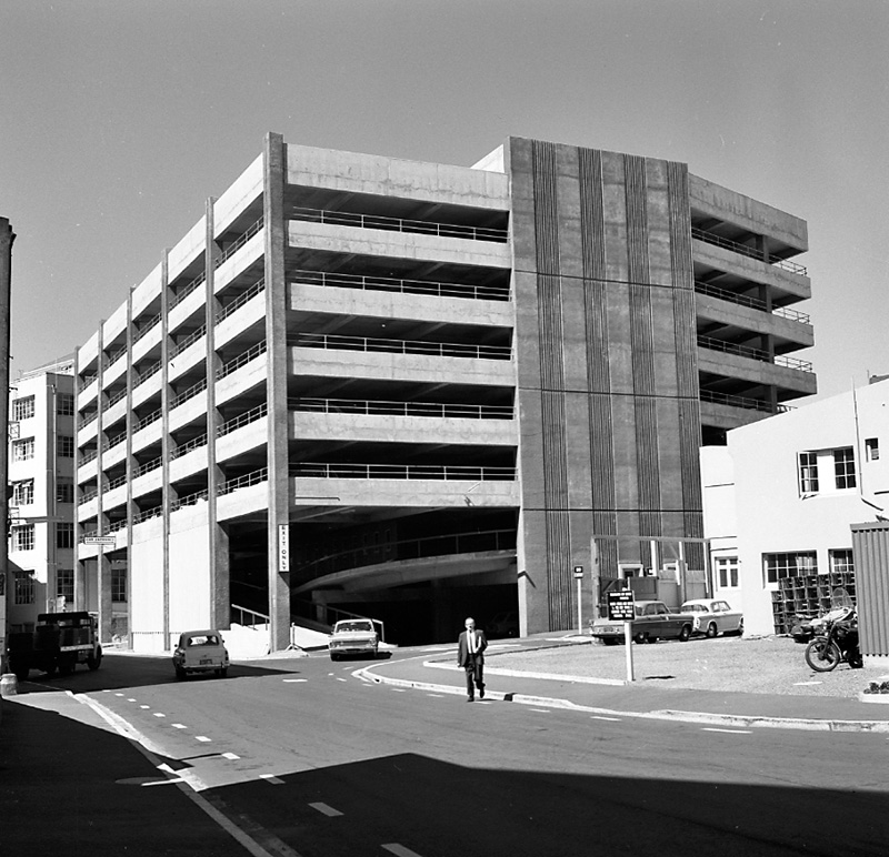 Lombard Street parking building