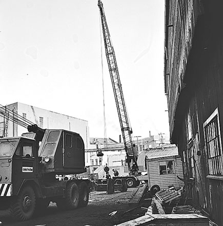 h. Crane in Corporation Yard