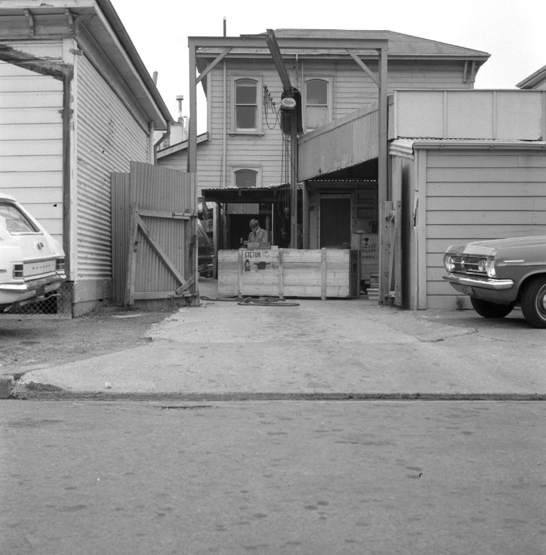 a. No 123 Vivian St, W and R Jack Ltd