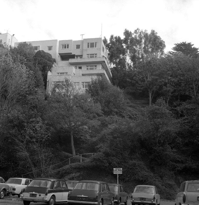 d. Wellington Club, San Sebastian Road frontage