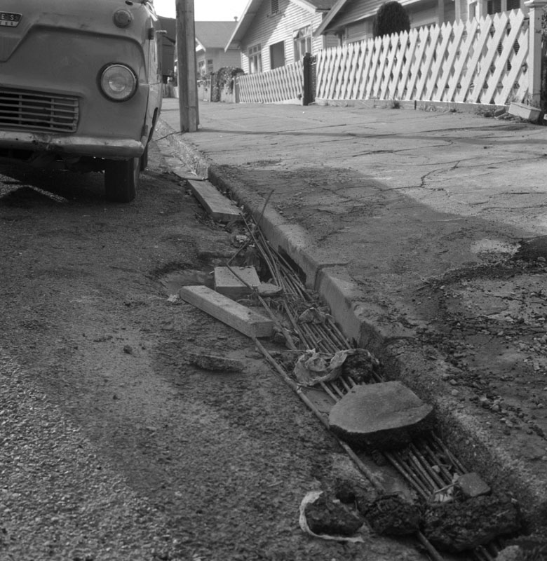 i. Footpaths: Karori Rd, Parkvale Rd, Raine St, West Coast Construction. Angus Ave-Armstrong Court Flats, Builders OVL