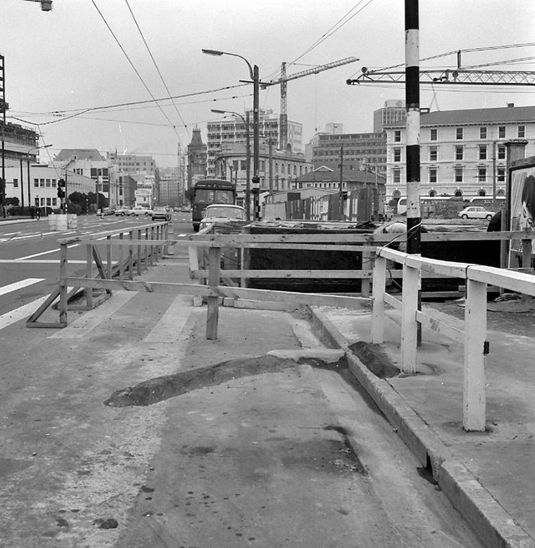 i. Pedestrian subway, Lambton Quay to Railway Station