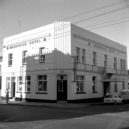 b. Willis Street, Brunswick Hotel