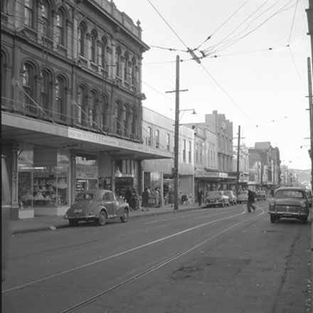 n. Cuba Street, streetscape and tram lines