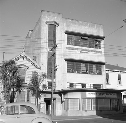 q. 233 - 235 Willis Street, three storey commercial building, Power Construction Ltd