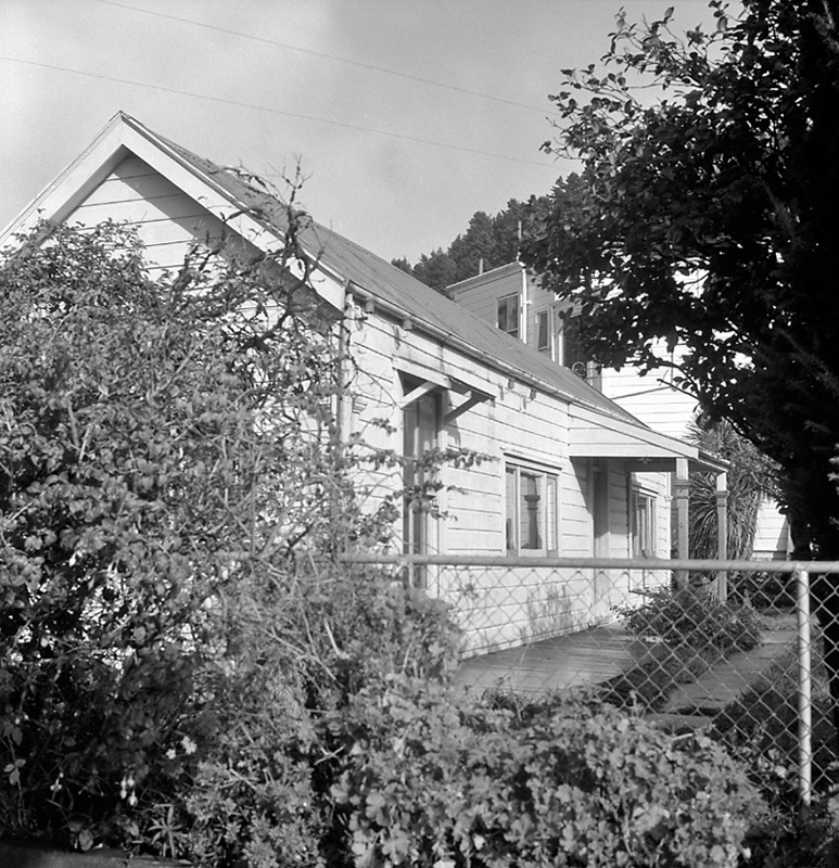 i. Nos 205-207 Tinakori Rd