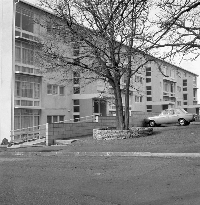 a. Duncan Terrace Flats