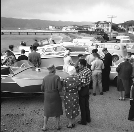 e. Worser Bay, Launching Ramp