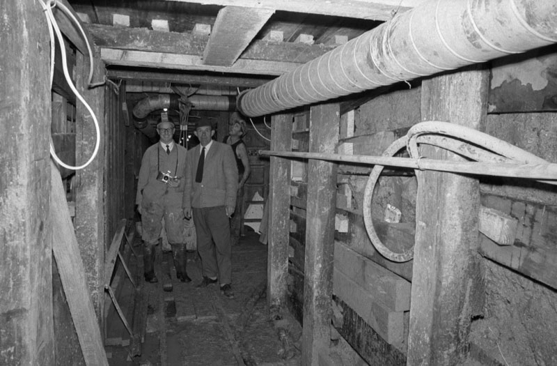 i. Drainage work, diversion of main interceptor Sydney Street West, sewer diversion and overflow Whitmore and Featherston Street, and Thorndon Quay Transport Terminal, stormwater