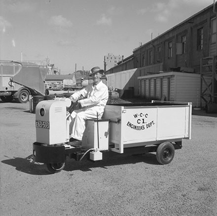 a. WCC City Engineers Department, Street Cleansing Machine