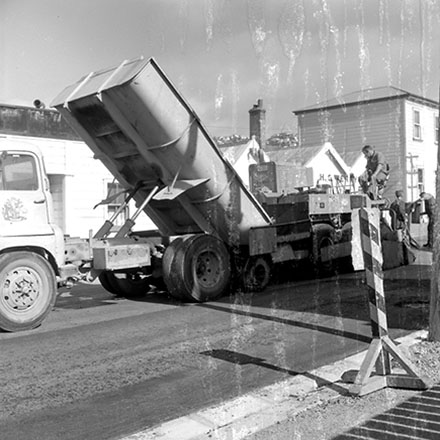 d. Streetworks, Taranaki Street