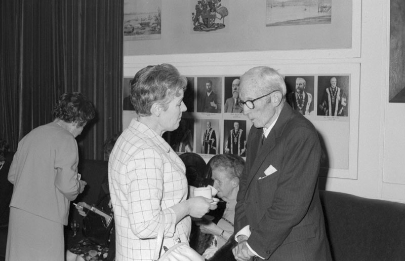 aa. Council Chamber, presentation to Mr Pritchard, GM of Transport Dept