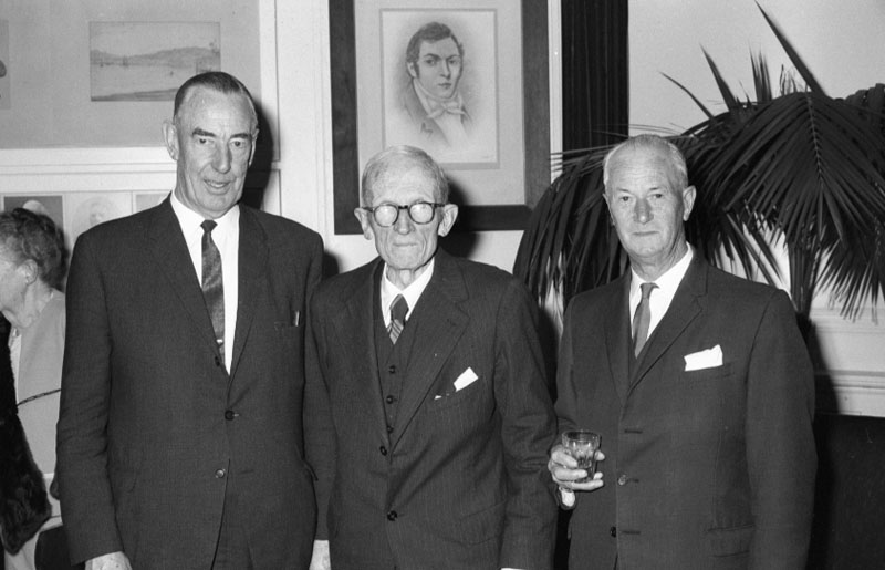 ah. Council Chamber, presentation to Mr Pritchard, GM of Transport Dept