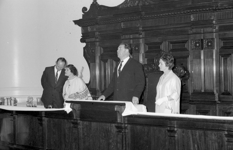 n. Council Chamber, presentation to Mr Pritchard, GM of Transport Dept