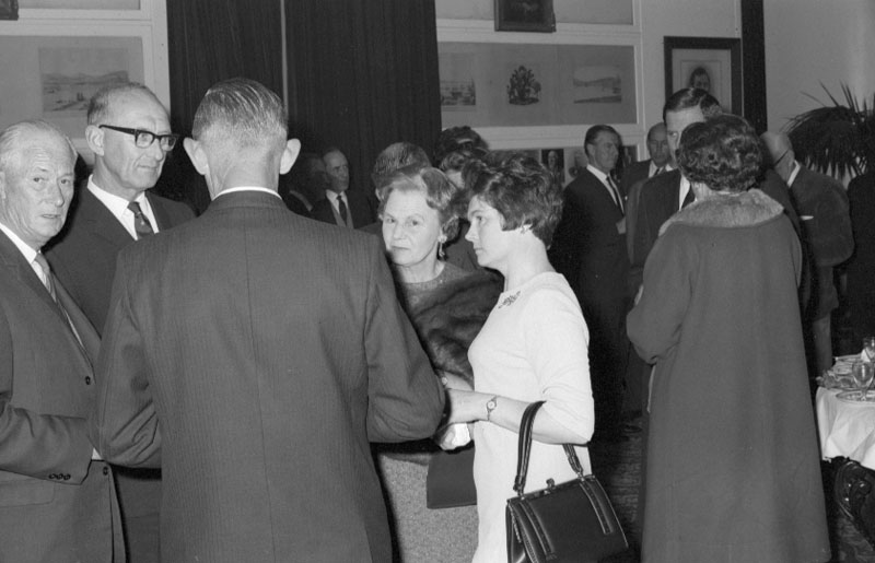 t. Council Chamber, presentation to Mr Pritchard, GM of Transport Dept