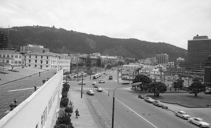 h. Front of railway station from roof of Waterloo Hotel and ground level