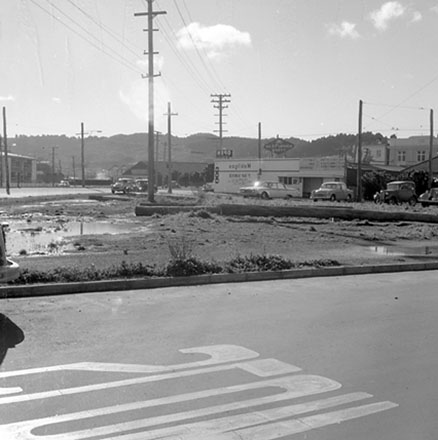 a. Streetscape, Rongotai Road, Kilbirnie