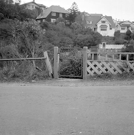 d. Streetscape, Sefton Street, Wadestown