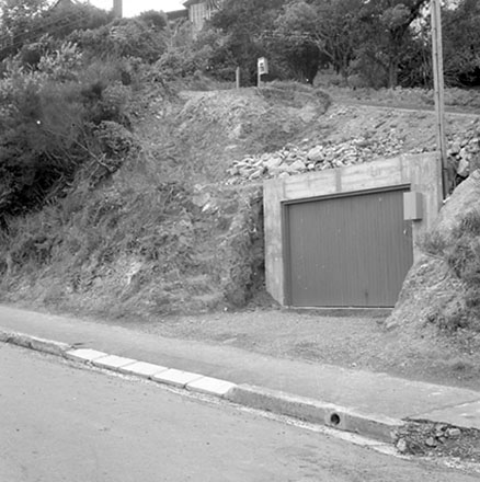 g. Streetscape, Sefton Street, Wadestown