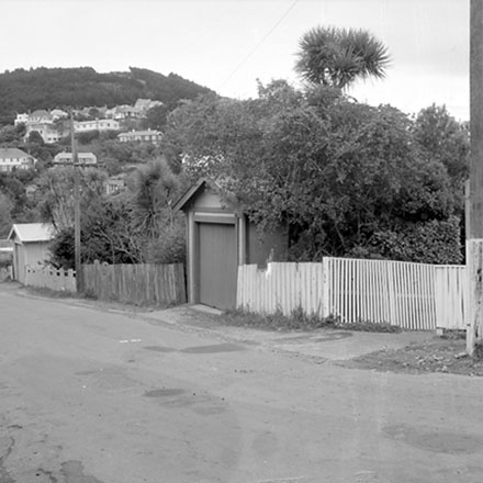 l. Streetscape, Sefton Street, Wadestown