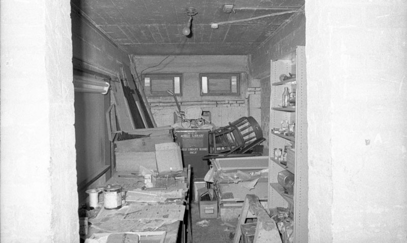 av. Central Library, interior and exterior