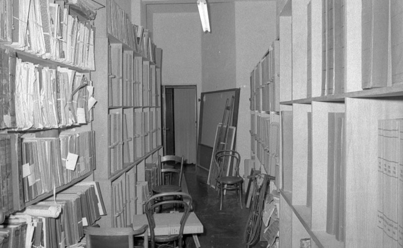 bn. Central Library, interior and exterior