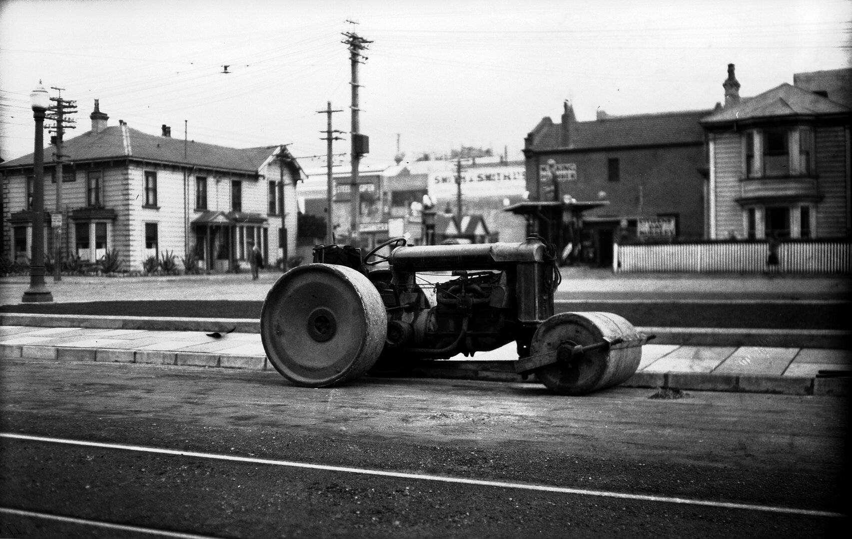 Kent Terrace, Fordson Roller