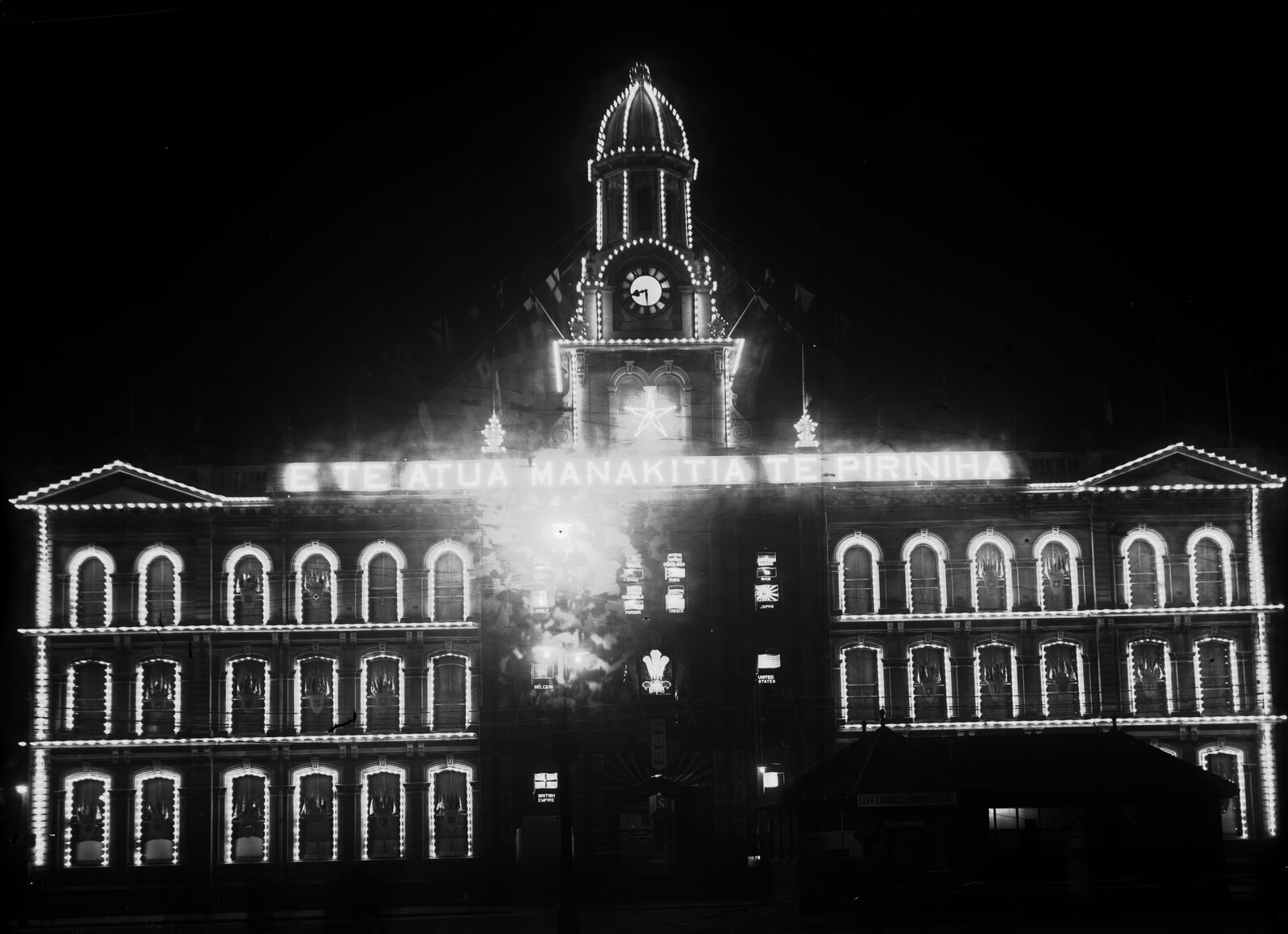 Wellington Post Office illuminations, E Te Atua Manakitia Te Piriniha, Prince of Wales visit