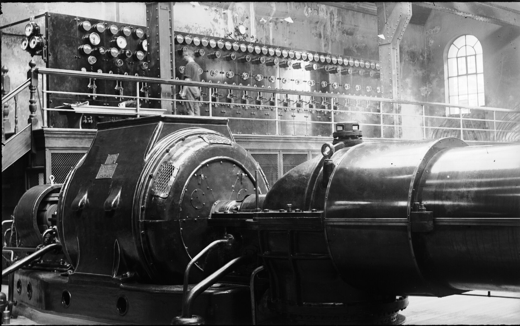 Interior of unidentified engine room