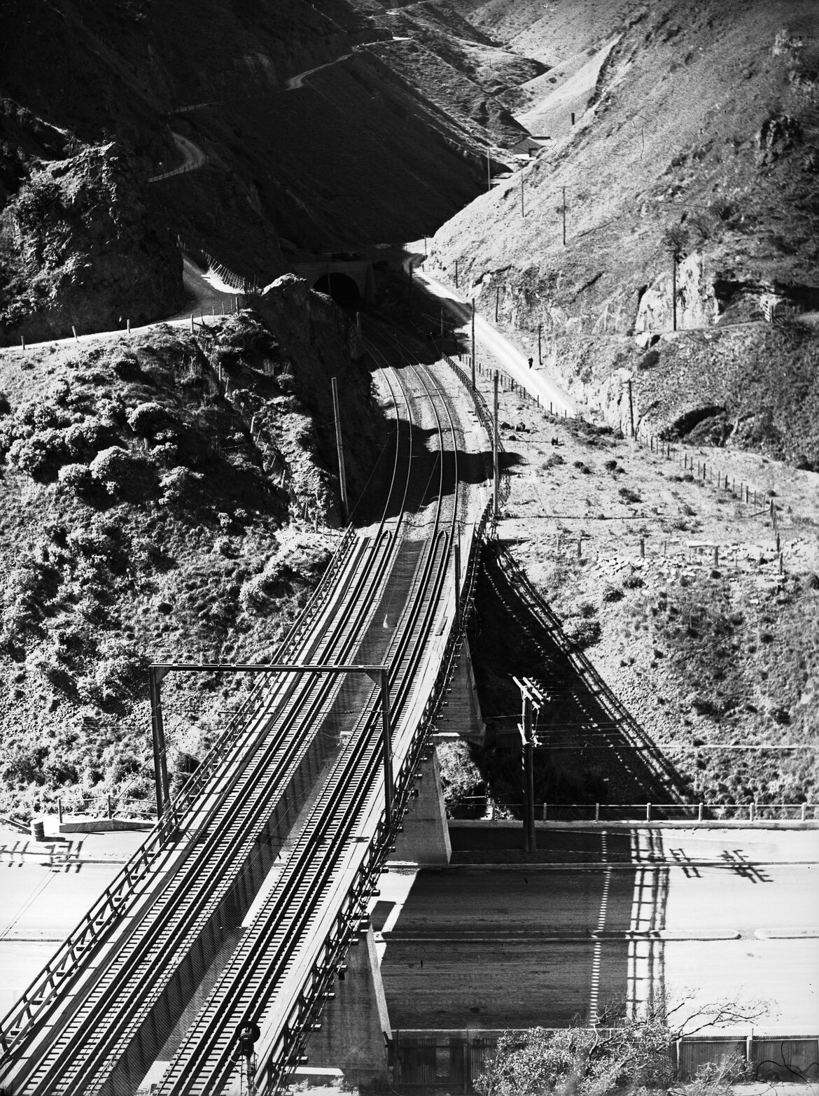 Elevated view of a railway bridge over a road