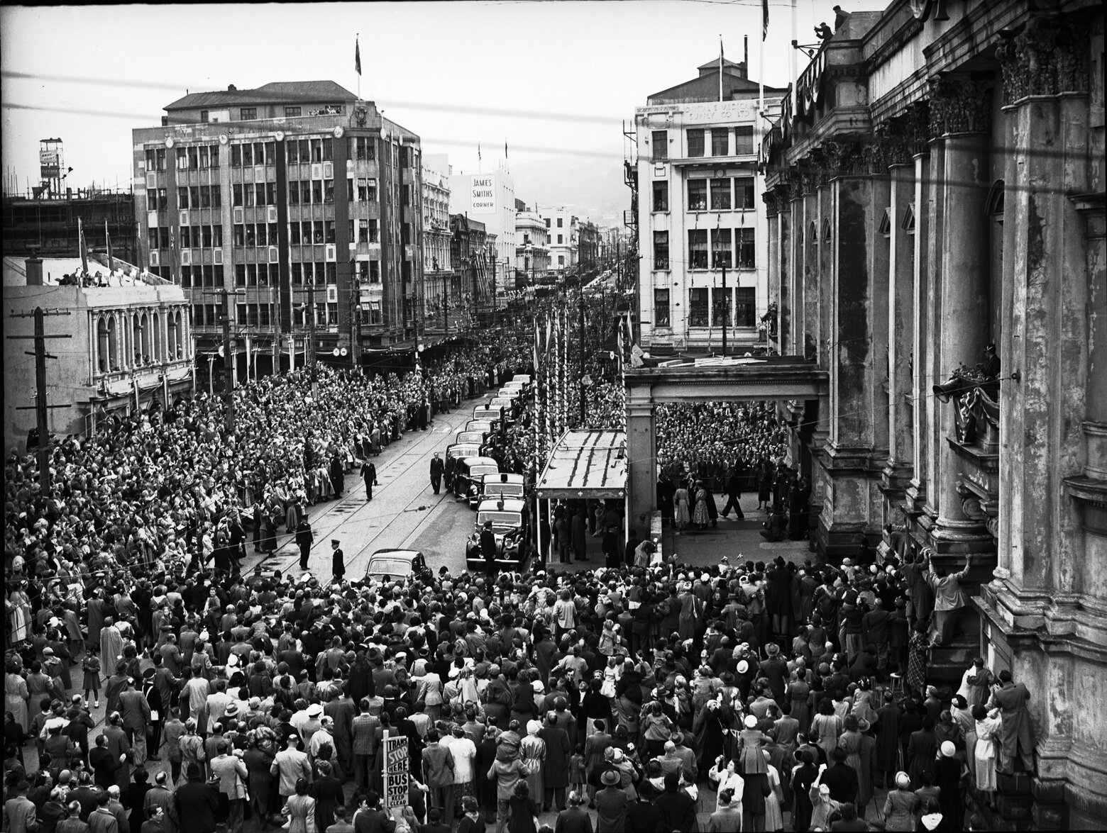 Royal Visit, reception at Town Hall, Cuba Steet