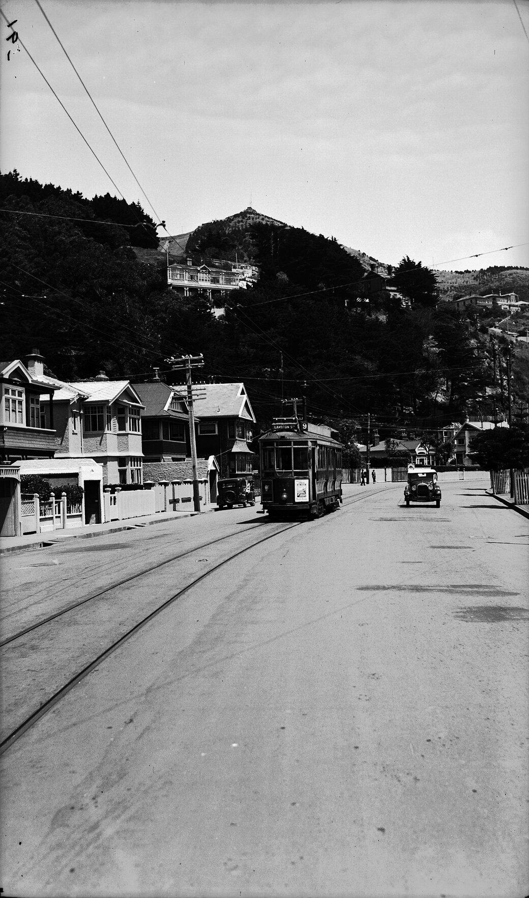 Oriental Parade, Tramcar no. 115 bound for Lambton Station