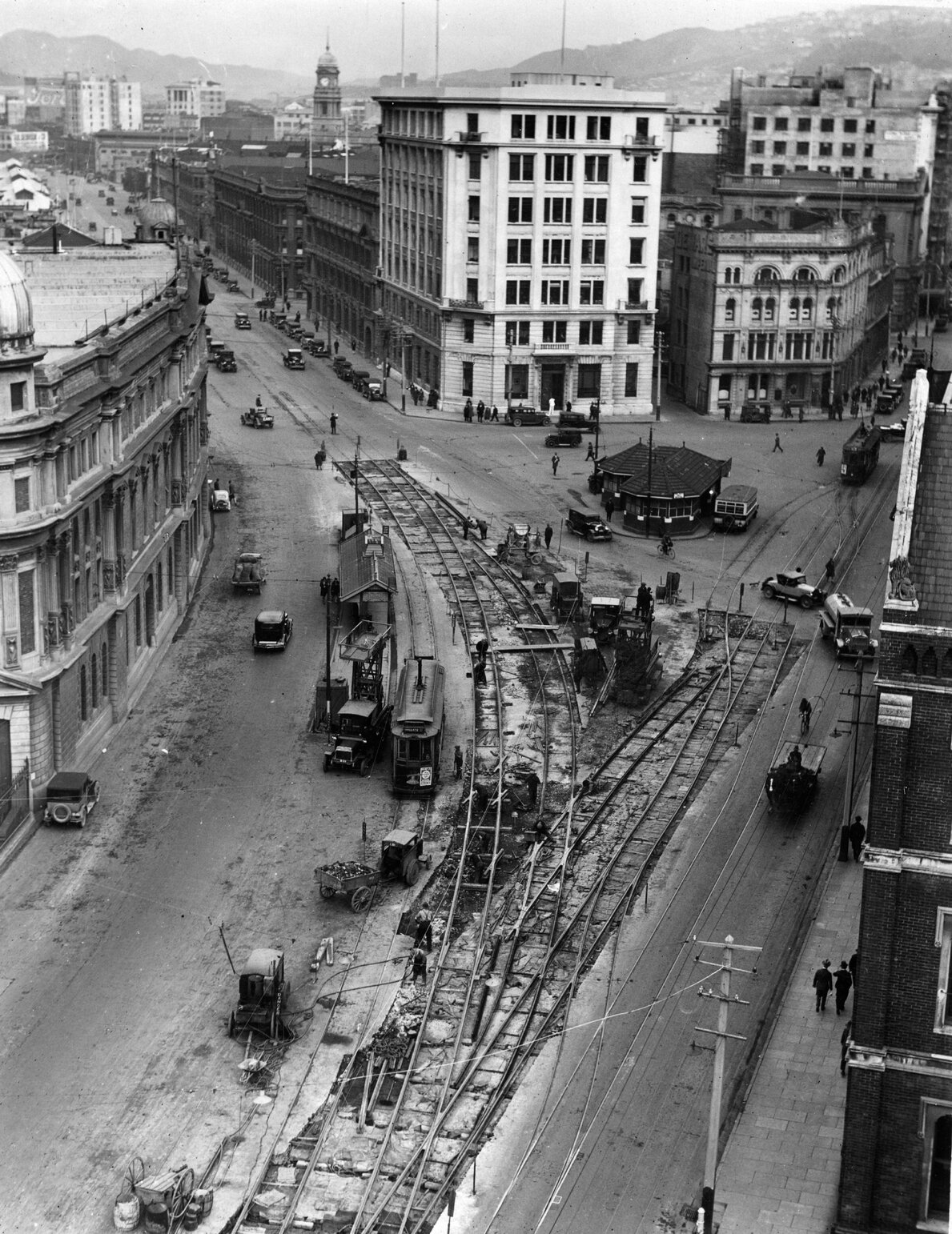 Tram lines, Post Office Square, Customhouse Quay