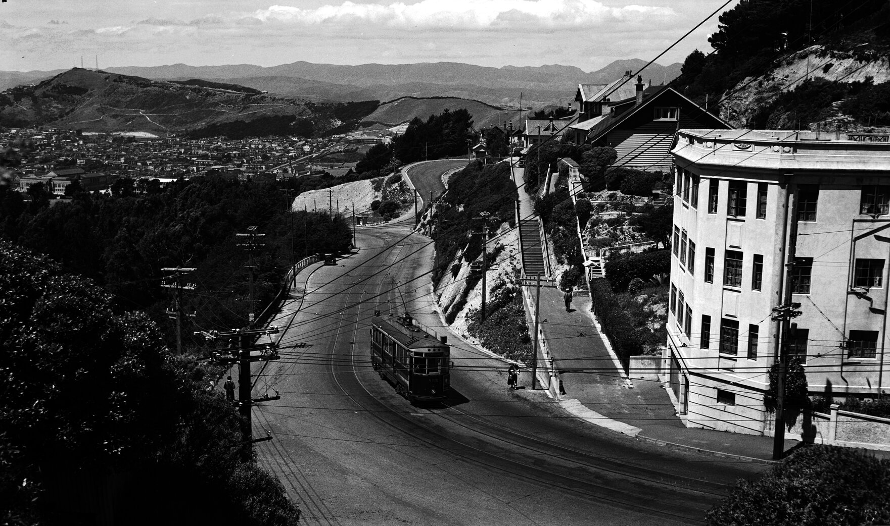 Brooklyn Hill, Tram