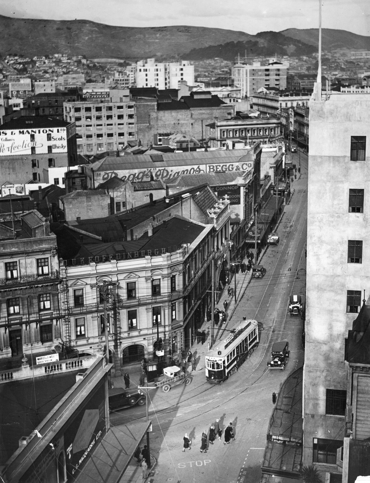 Duke of Edinburgh Hotel, corner of Manners Street and Willis Street