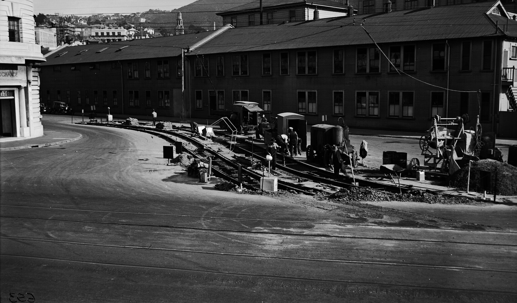 Constructing tram track, Stout Street