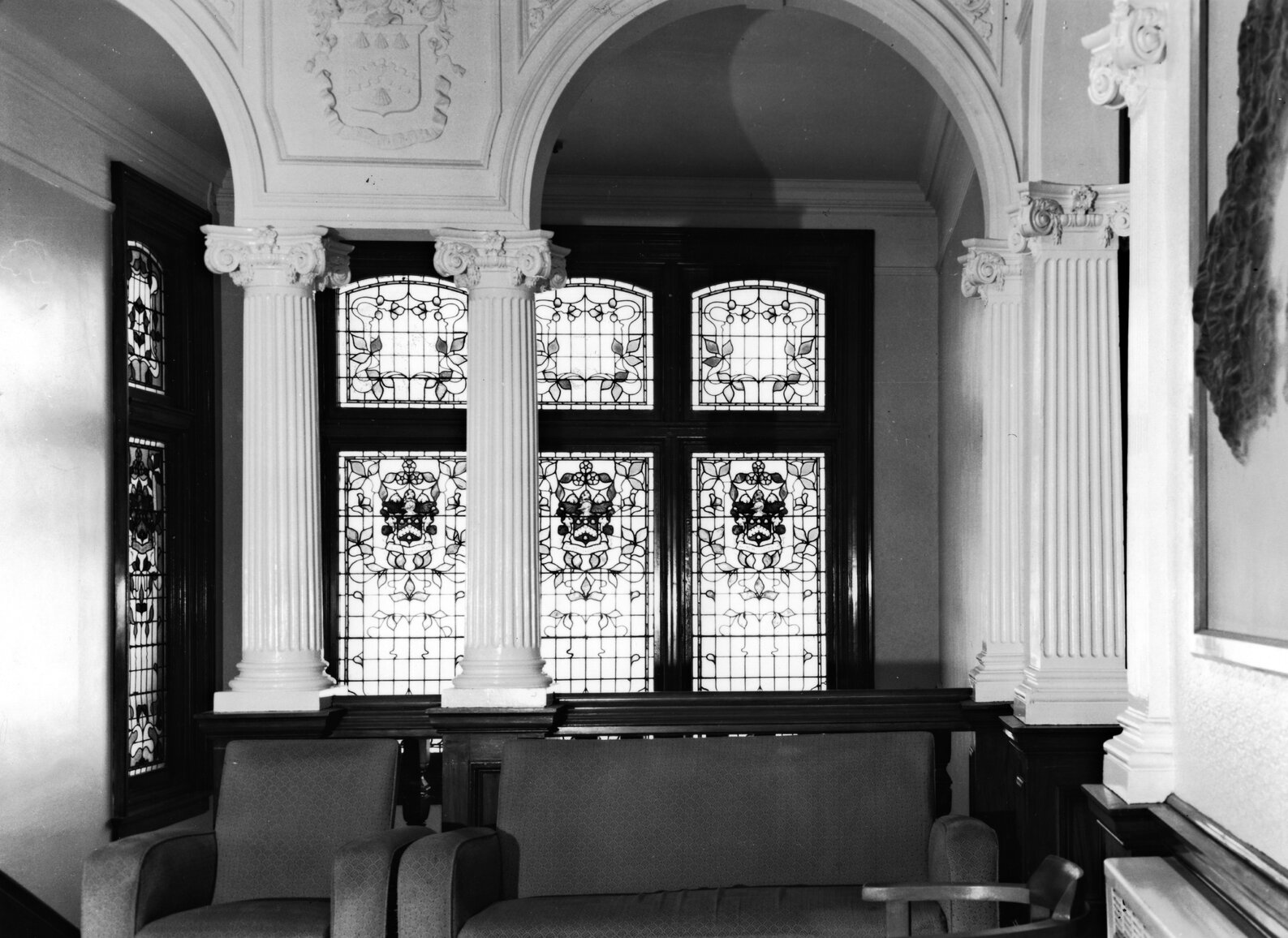 Leadlight window, Hobson Street, Thorndon