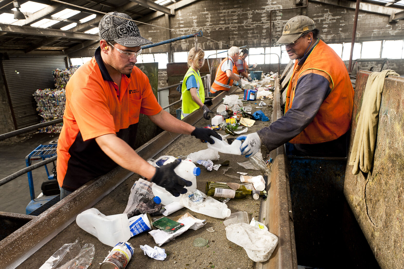 Recycling sorting plan in Toop [Troop] Road Seaview. "Full Circle"