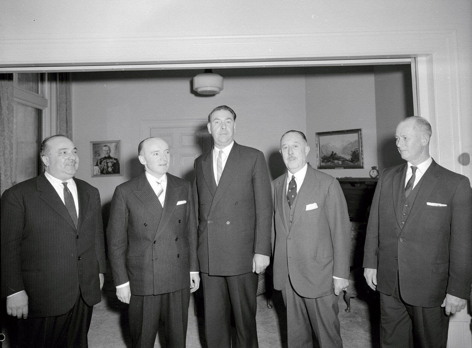 Italian mannequins, Mayor's reception