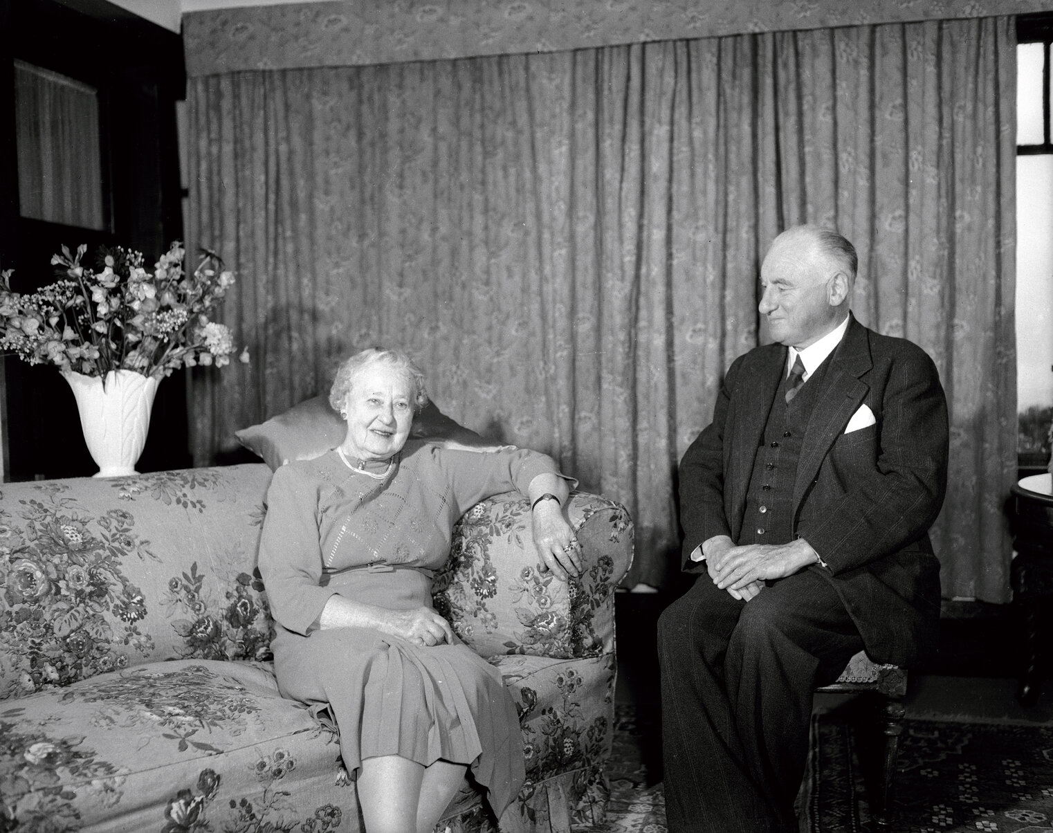 Portrait of Mayor R.L. MacAlister &amp; Mrs. MacAlister for 'Mirror'