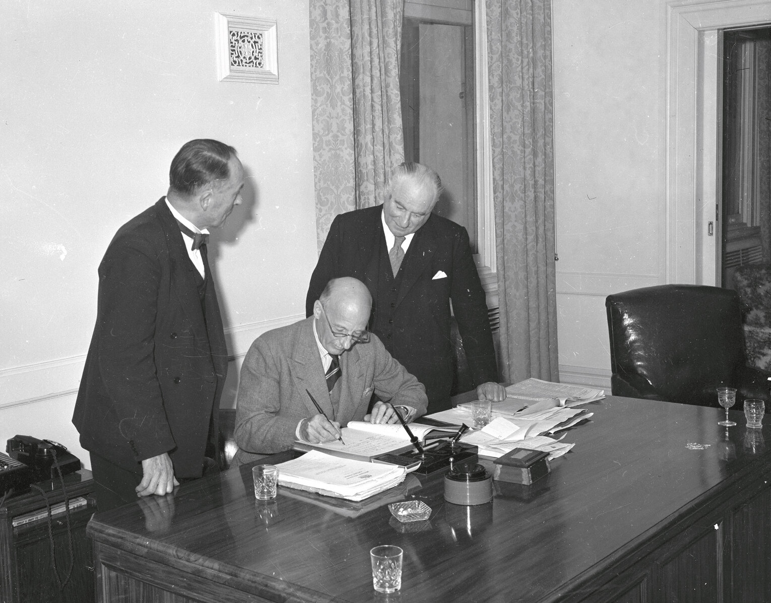 Regiment formerly allied to Wellington Regiment, Brigadier C. G. Robins