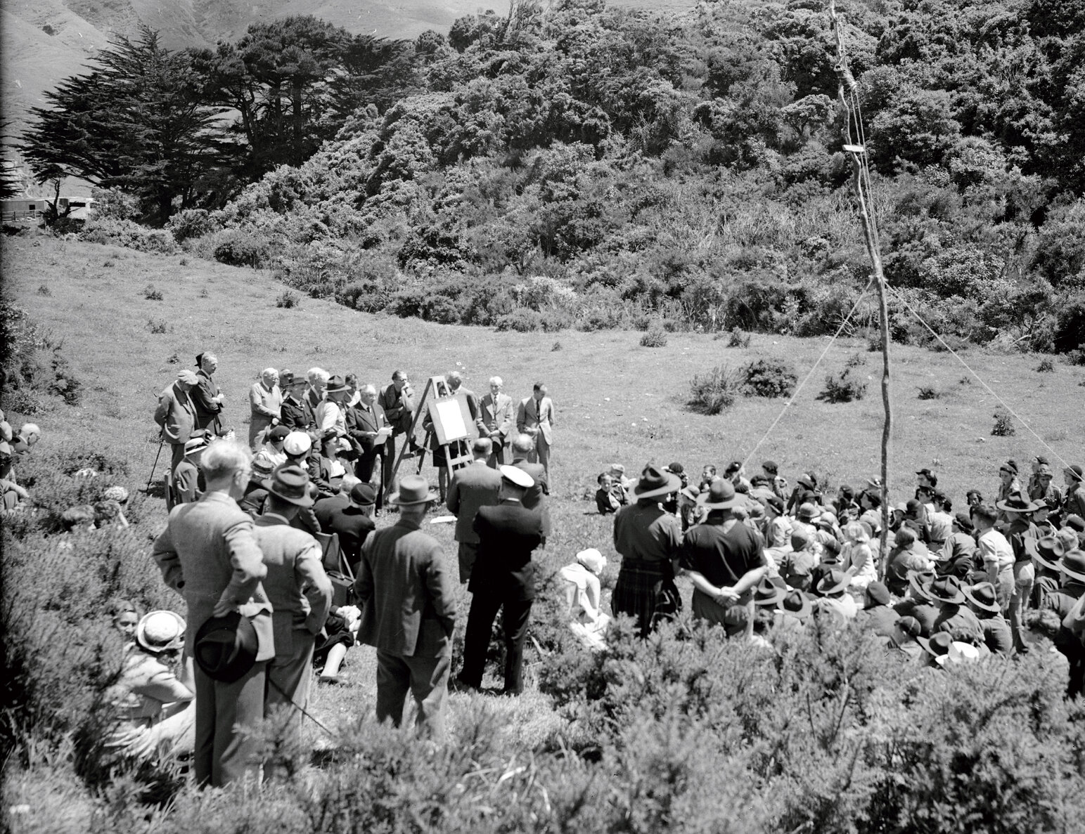 Mayor MacAlister receiving gift of the site of Ngaio land (20 acres to City &amp; to Guides &amp; Scouts)