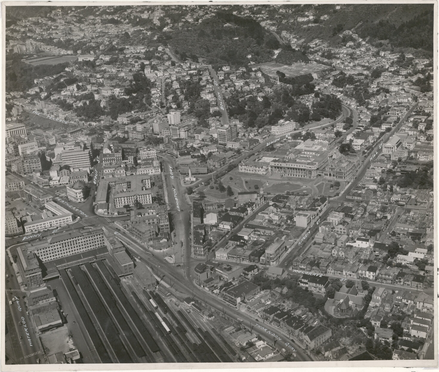 Aerial View of Wellington 1947, City, Railway Station, Parliament Buildings, Kelburn