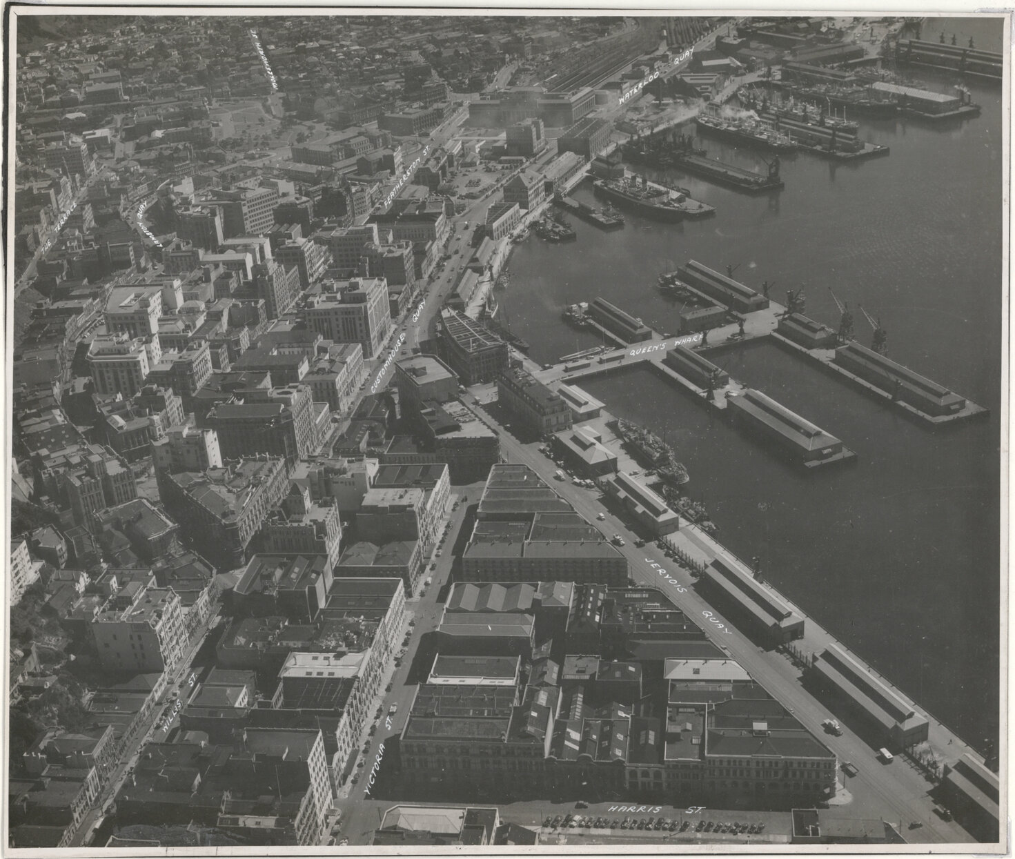 Aerial View of Wellington 1947, City, Wharfs [Wharves]