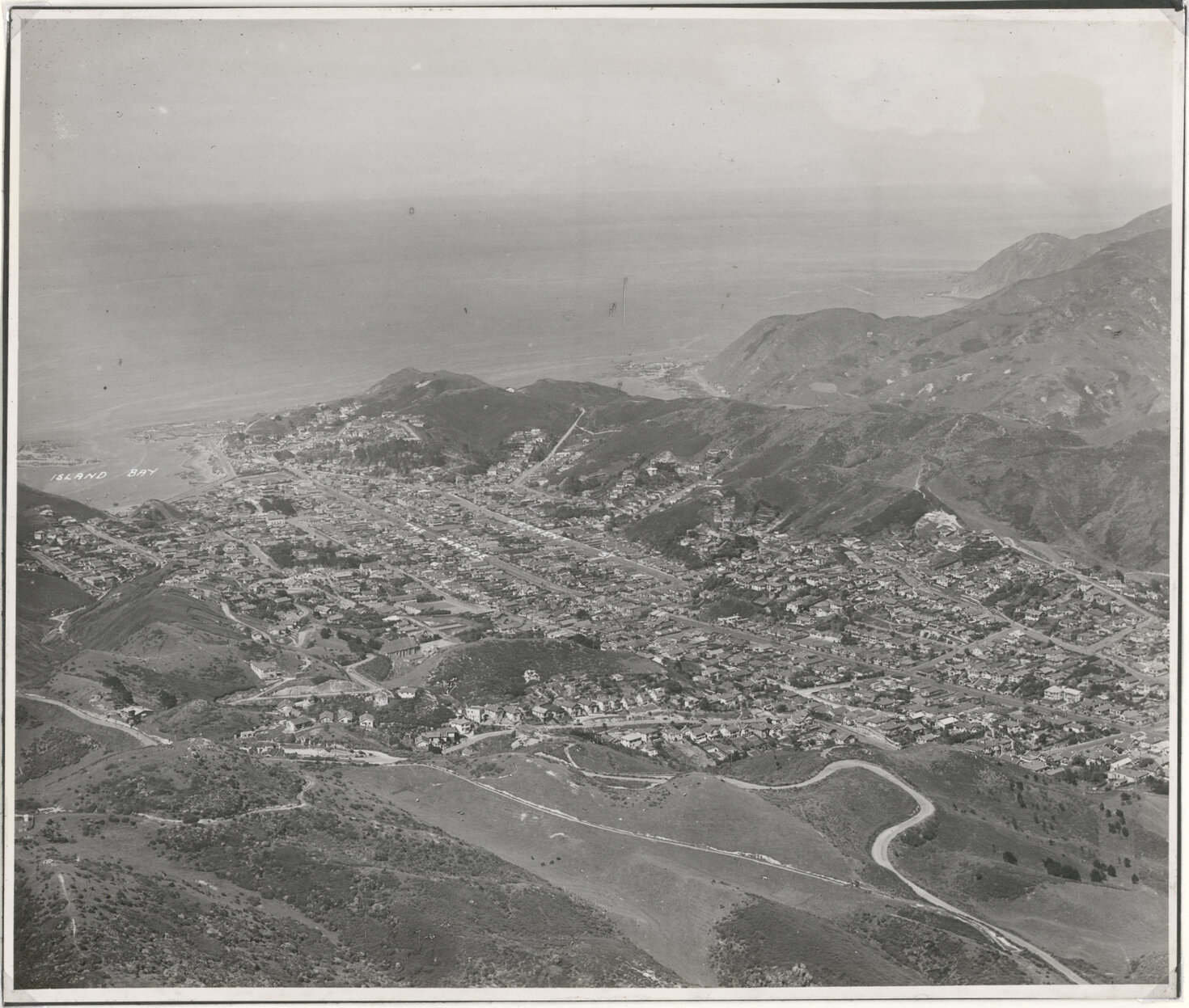 Aerial View of Wellington 1947, Island Bay