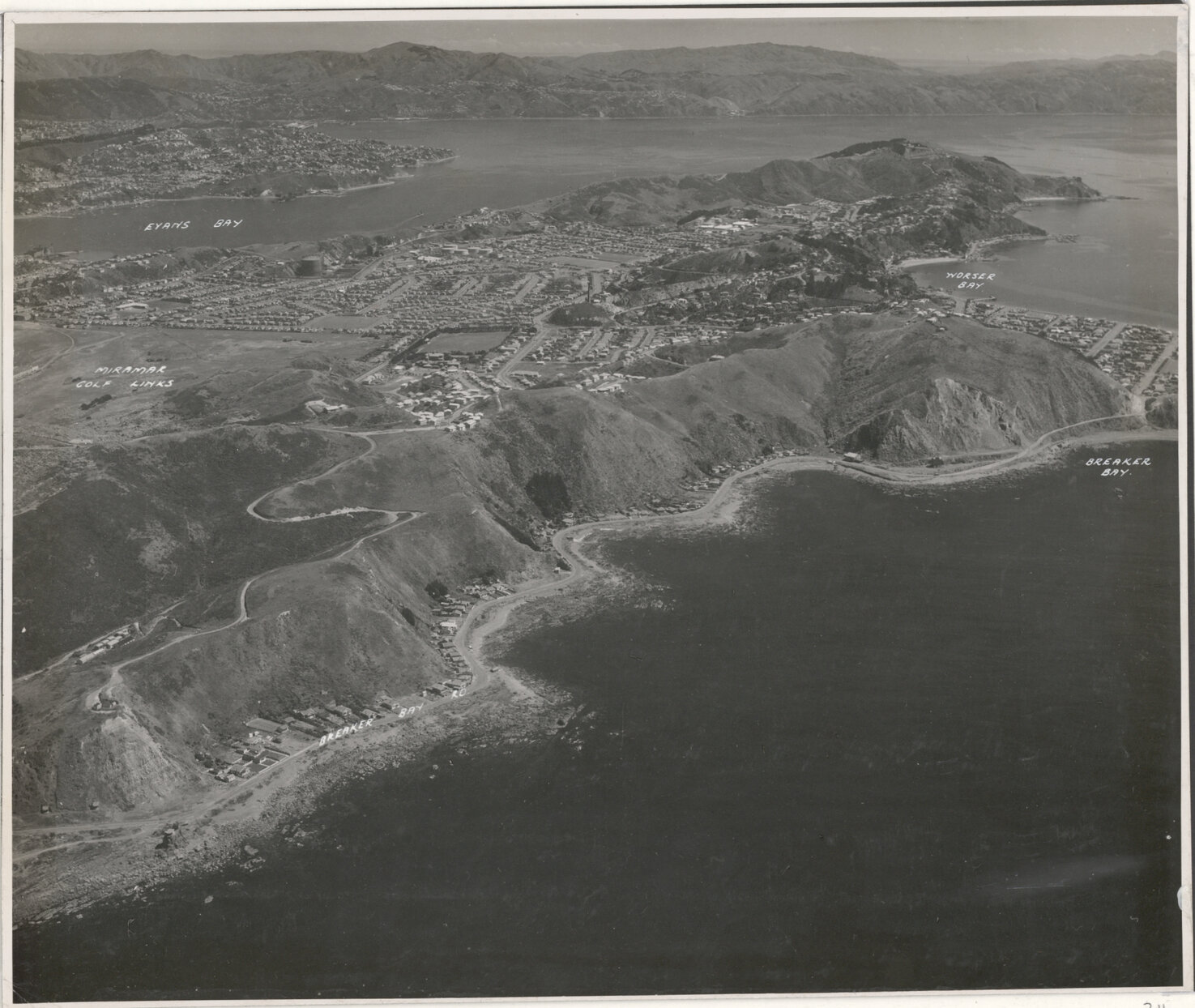 Aerial View of Wellington 1947, Breaker Bay, Miramar, Evans Bay