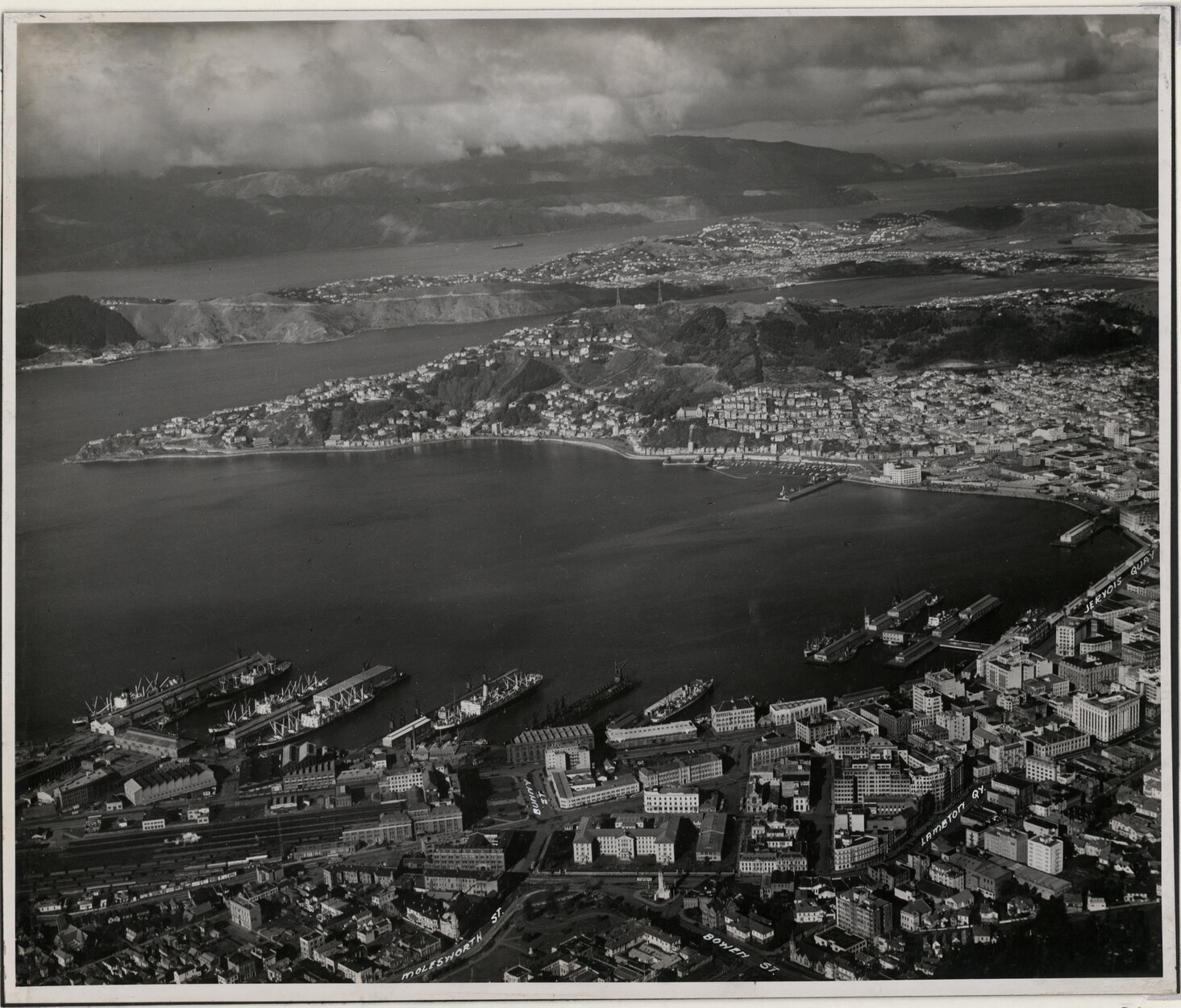 Aerial View of Wellington 1947, City and Suburbs, Parliament Buildings to Harbour